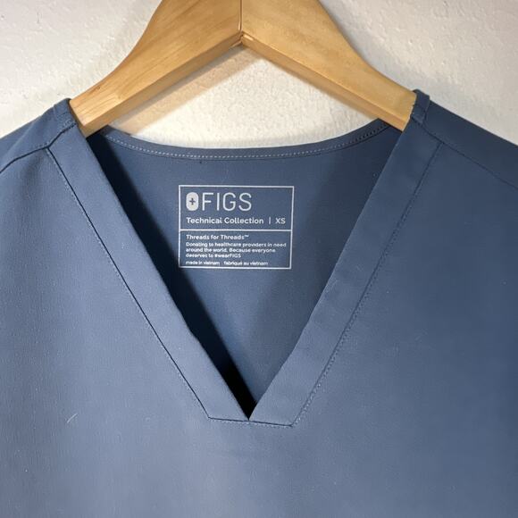 FIGS 2 Tops Womens XS Blue green Casma 3 Pockets Short Sleeve Technical Comfort - Picture 7 of 10